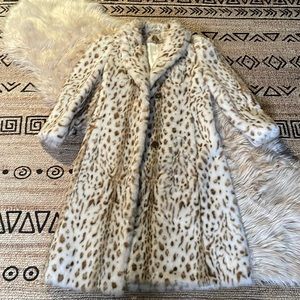 Vintage faux fur a tissavel fabric